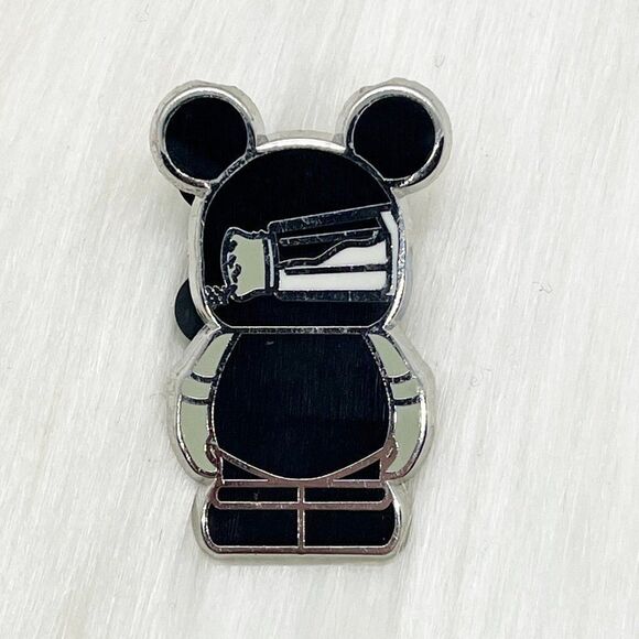 🔮 5/$25 Disney Vinylmation Jr Good‎ Luck/Bad Luck Spilled Salt Pin - Picture 1 of 3